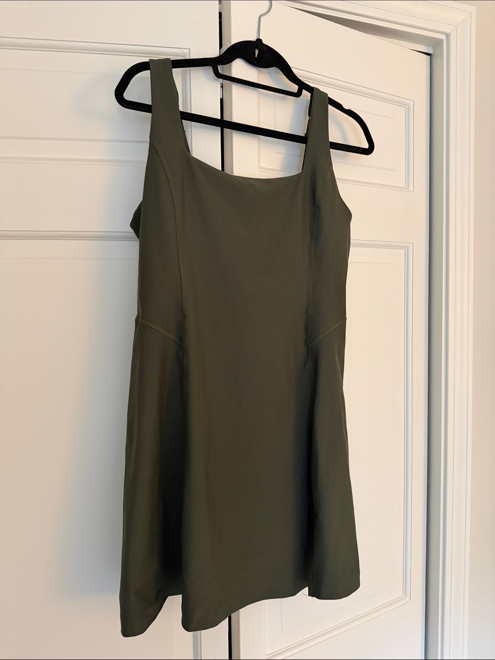Olive Square-Neck Mini Tennis Dress with Shorts YPB Abercrombie size L!